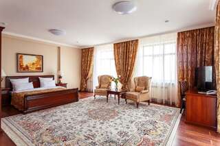 Отель Alanda Hotel Нур-Султан Семейный люкс-4